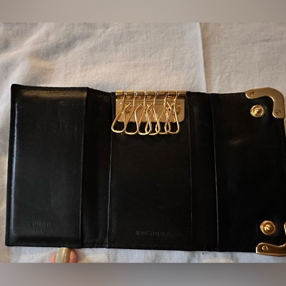 Prada Key Wallet - Picture 2 of 8